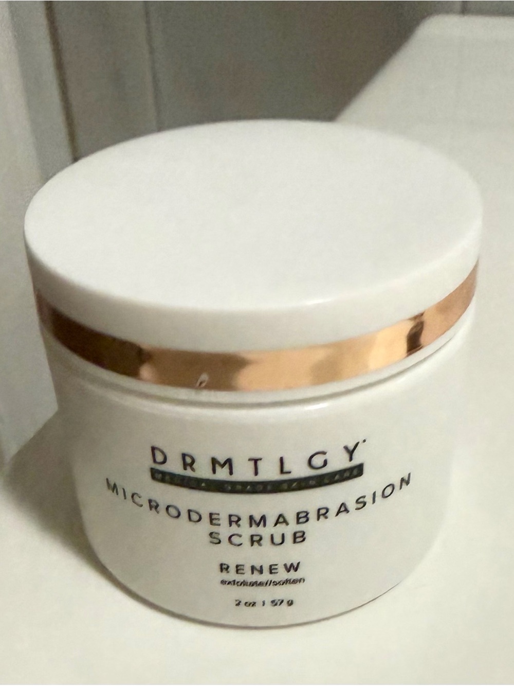 DRMTLGY Renew Microdermabrasion Scrub – White
